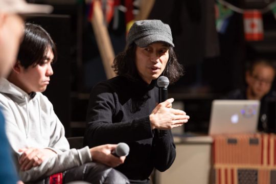 後藤寿和さん。2019年1月に開催した千住タウンレーベルの＜デモ音源発表会＞にて撮影。